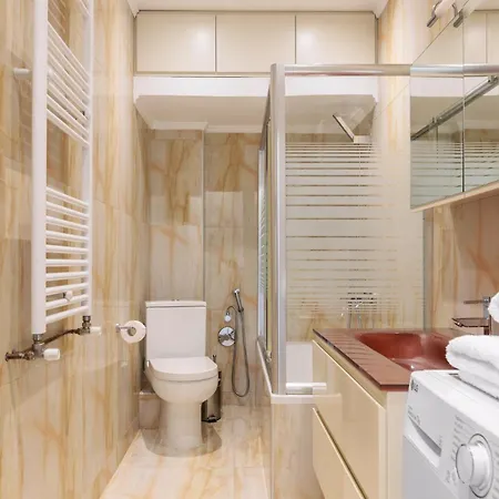 Apartment F & B Collection - 2 Bedroom Flat
