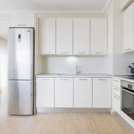 Apartment F & B Collection - 2 Bedroom Flat *