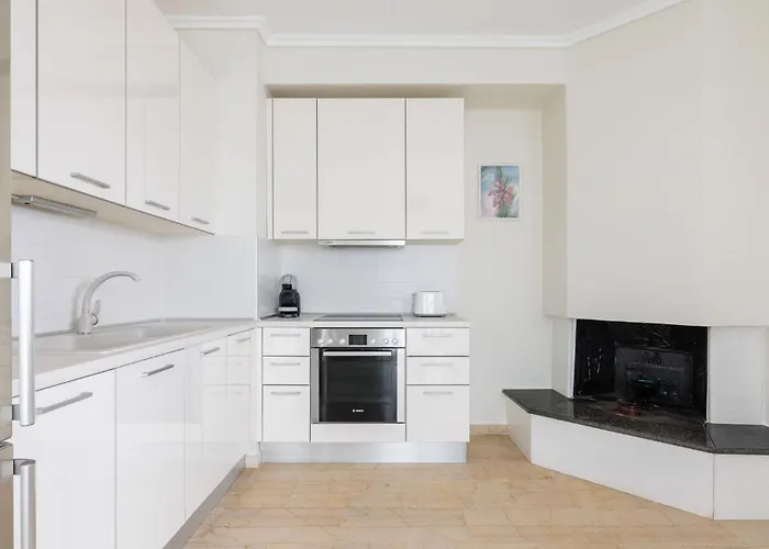 Apartment F & B Collection - 2 Bedroom Flat