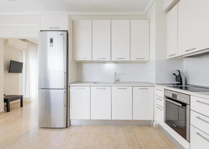 Apartment F & B Collection - 2 Bedroom Flat *